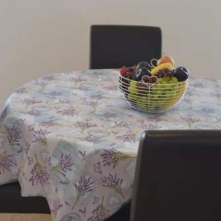 Marta * Kaštel Novi