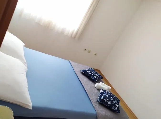 Marta Apartament *