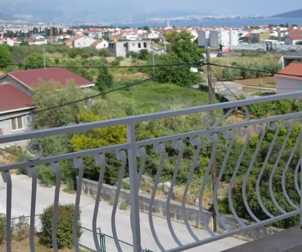 Apartament Marta Kaštel Novi