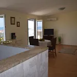Marta Apartment *