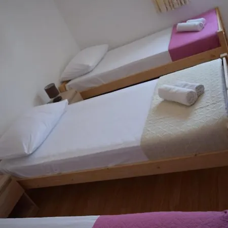 Marta شقة Kaštel Novi