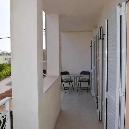 Marta 公寓 Kaštel Novi